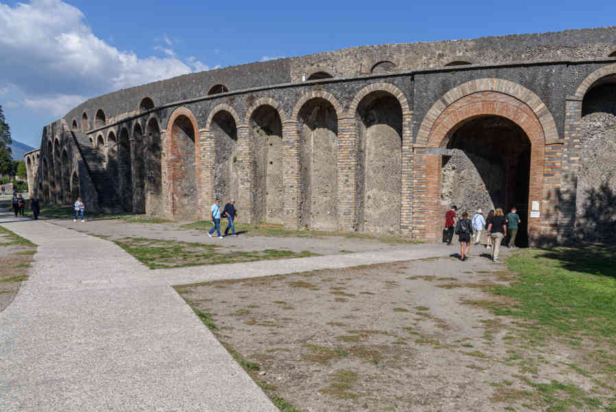 050 - Italia - Pompeya - parque arqueológico de Pompeya - Anfiteatro.jpg